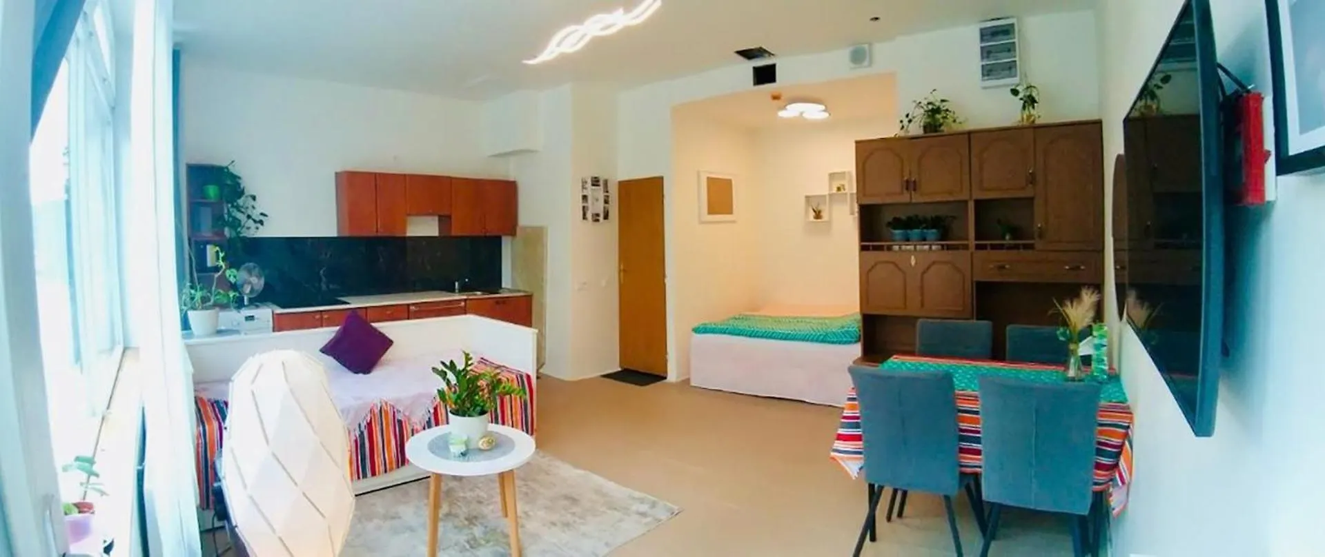 Apartment Green Studio Praha 2 L Ground Floor Free Parking